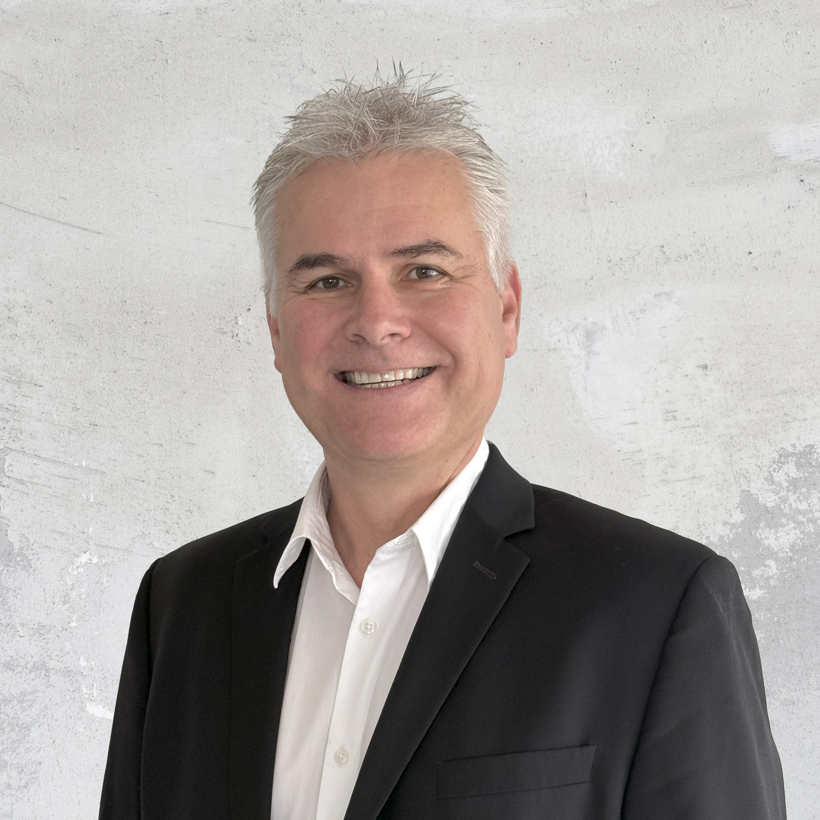 CEO Image